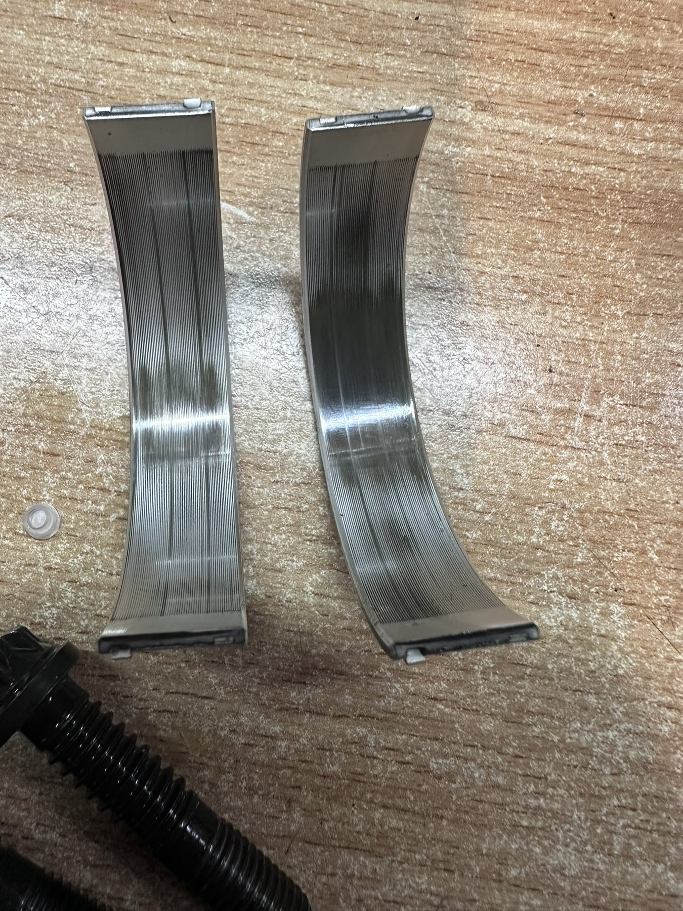 Removed rod bearing shells from an S63 engine at 90,000 km